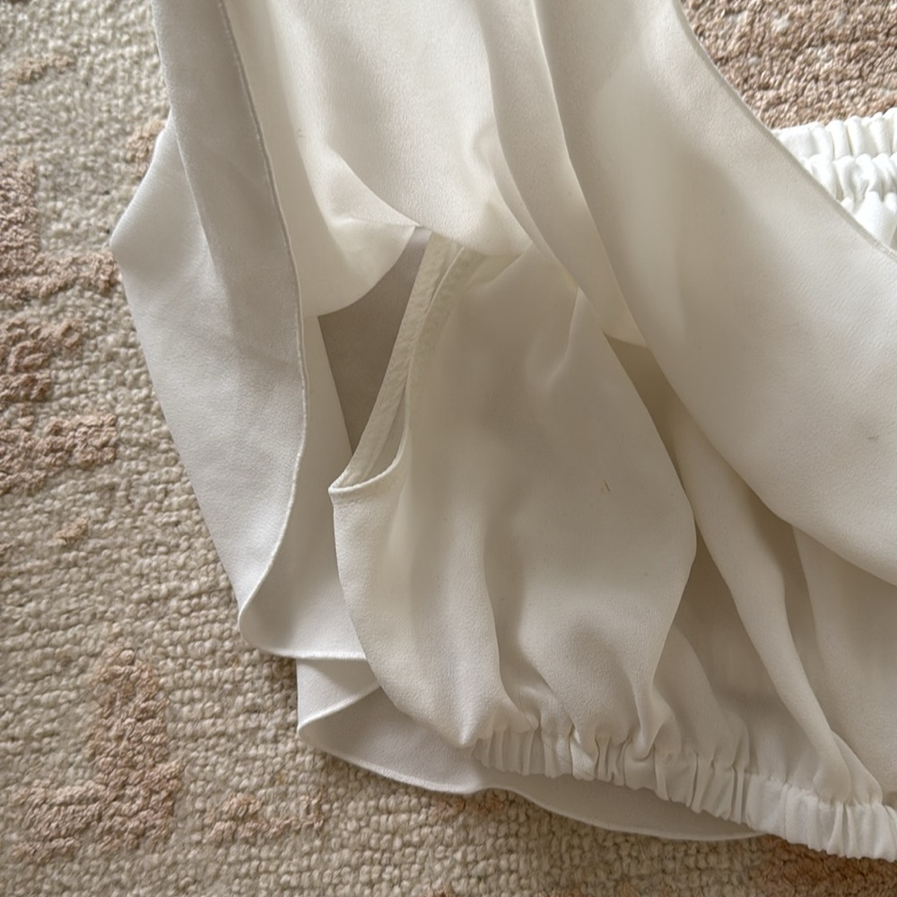 Aritzia crop top size XXS - Picture 3 of 5